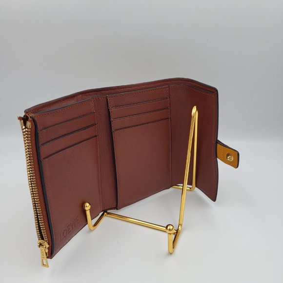 Loewe trifold wallet in soft grained calfskin - Picture 5 of 6